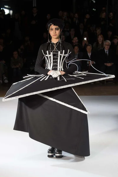 Look 23